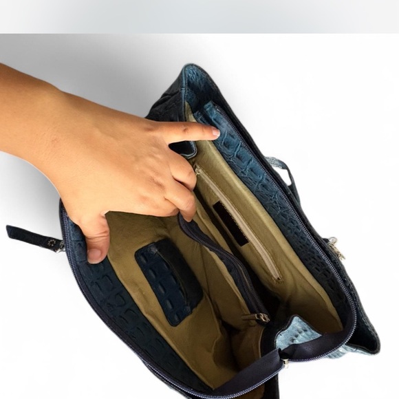 Genuine Croc Embossed Leather Double Zip Wallet – Made In Italy - Blue - Picture 7 of 16